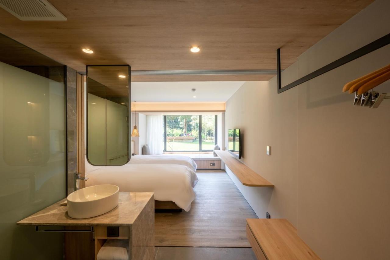 Howard Resort Xitou Lugu Exterior photo