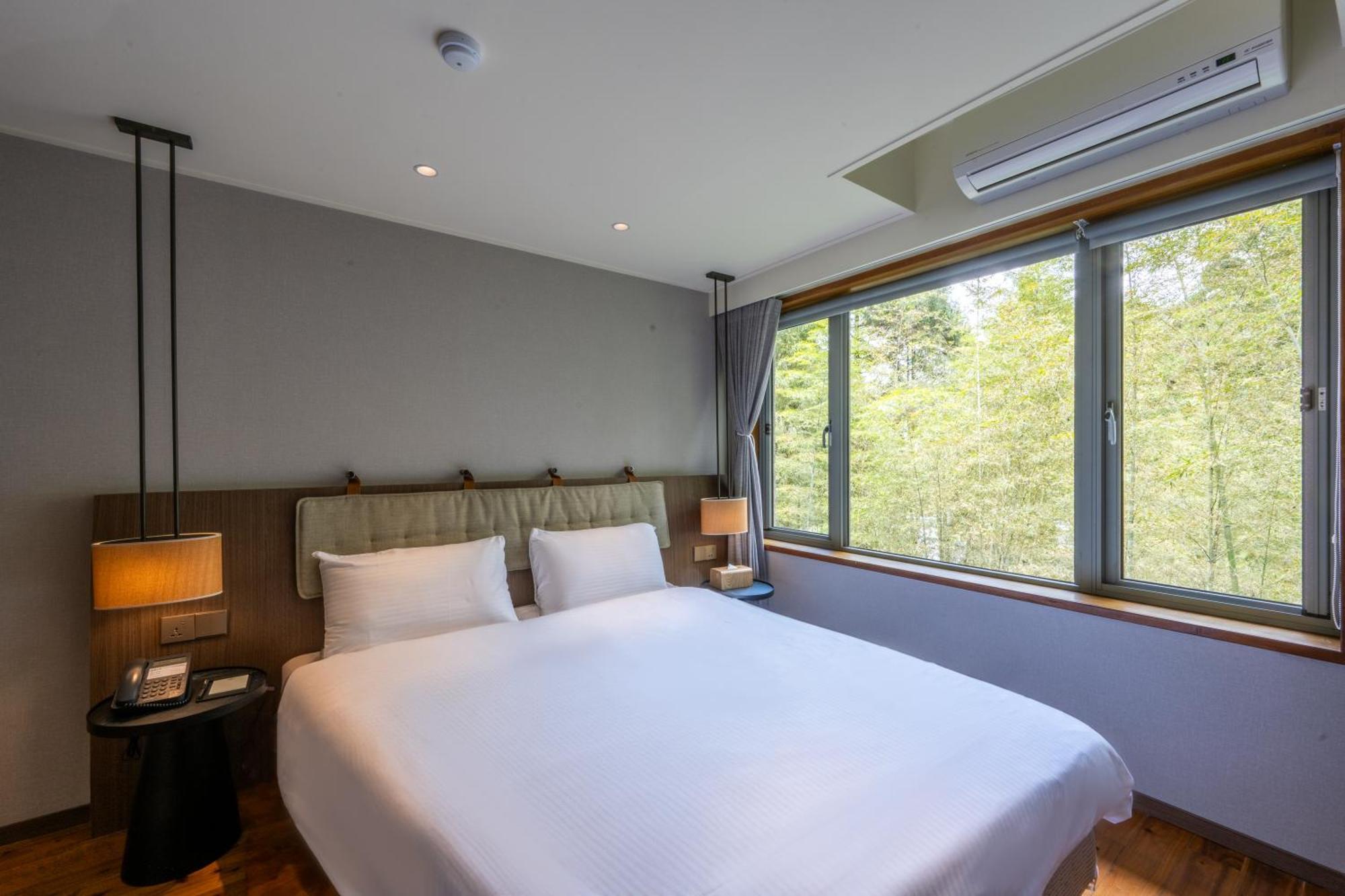Howard Resort Xitou Lugu Exterior photo