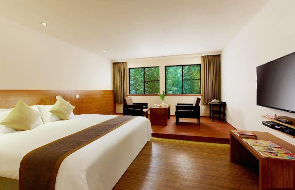 Howard Resort Xitou Lugu Exterior photo